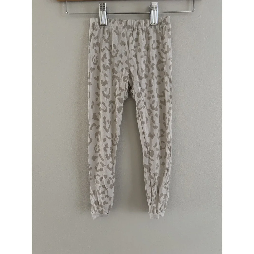 Kyte Baby Short Sleeve 2 Piece Pajama Set Bamboo Oat Leopard Neutral‎ 2T
